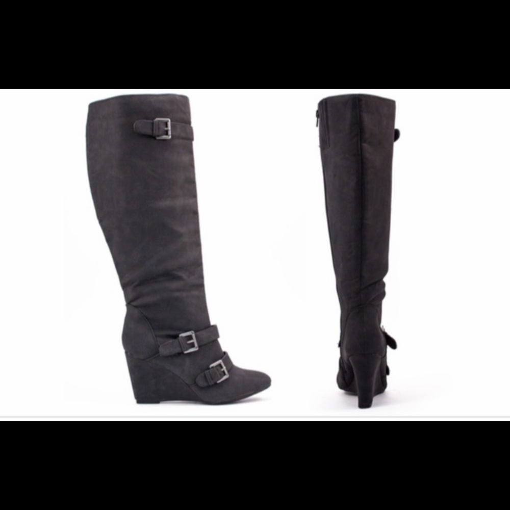LB Wide Width Wedge Boots: Nubuck size 11
